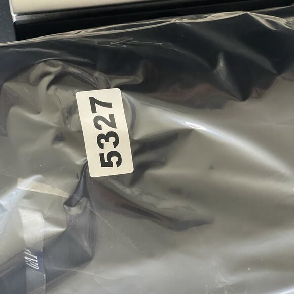 Vintage Gap Silk Blend Top Womens M Black Crushed Velvet Knot Button Hong Kong - Picture 16 of 16